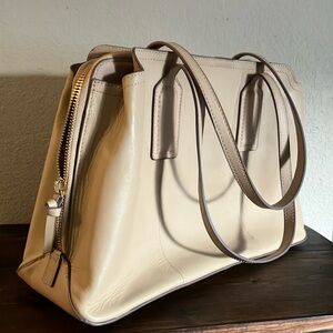 Antonio Melani light leather purse. Brand spanking new.